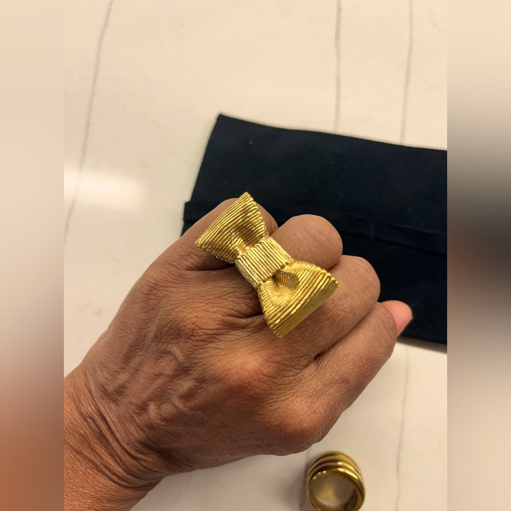 KATE SPADE “ALL WRAPPED UP” BOW RING